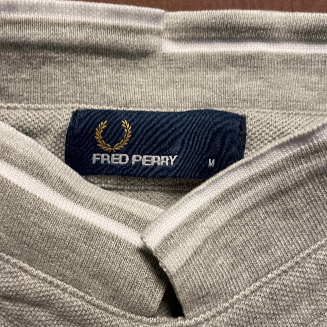 《大人気》FRED PERRY☆ワンポイントロゴ☆立襟☆ジャージ☆フレッドペリー