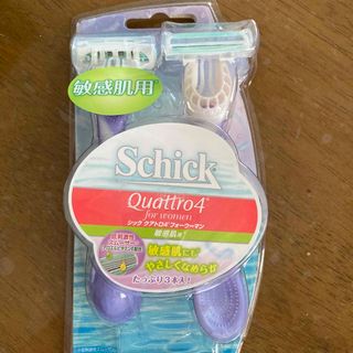 シック(Schick)のシック　クアトロ4 フォーウーマン　2点(脱毛/除毛剤)