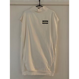 マウジー(moussy)のマウジー　moussy studio wear スウェット　ワンピース　ホワイト(トレーナー/スウェット)