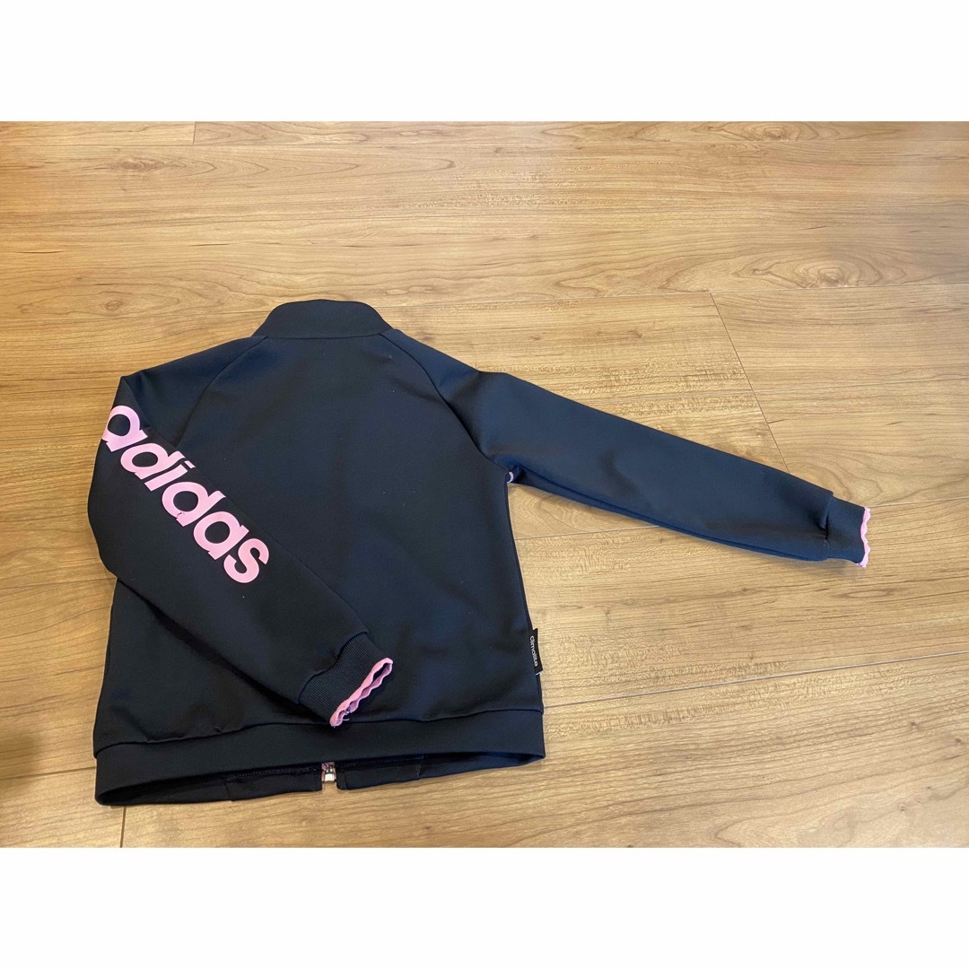 adidas(アディダス)のアディダス　上着　ジャージ　キッズ　110 キッズ/ベビー/マタニティのキッズ服男の子用(90cm~)(ジャケット/上着)の商品写真