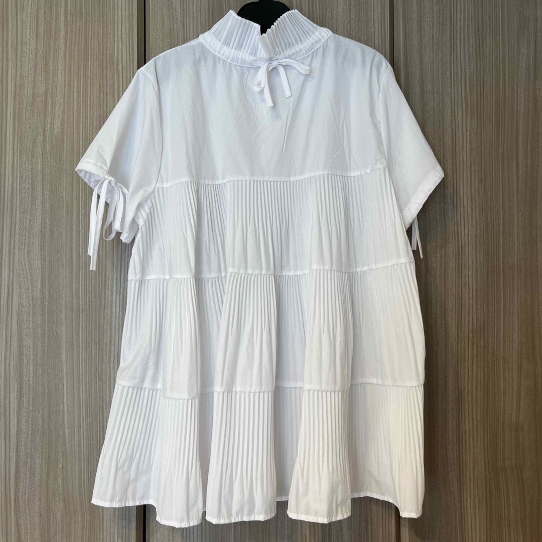 半袖チュニック丈白シャツ レディースのトップス(シャツ/ブラウス(半袖/袖なし))の商品写真