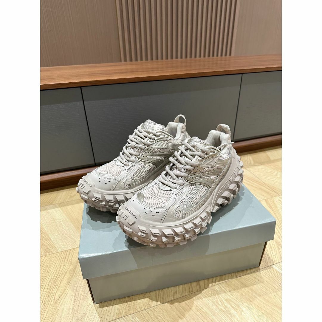 balenciaga defender beige 39 | vrealitybolivia.com