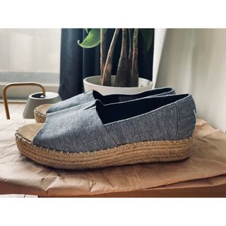 トムズ(TOMS)の22.5 TOMS トムス　オープントゥ　サンダル(サンダル)