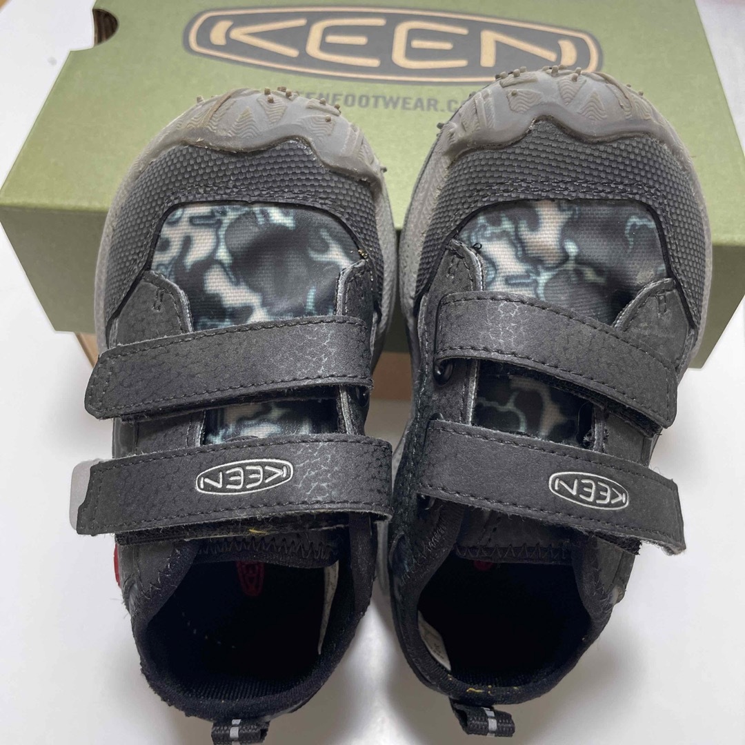 KEEN(キーン)のKEENベビースニーカー キッズ/ベビー/マタニティのベビー靴/シューズ(~14cm)(スニーカー)の商品写真