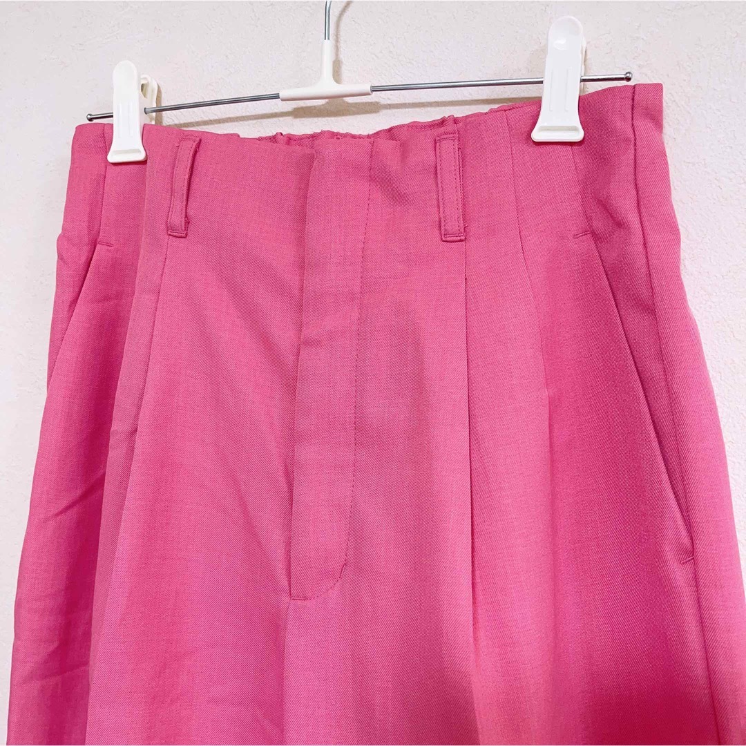 GU(ジーユー)のGU カラースラックス　パンツ　ズボン　レディース　ピンク　サイズM レディースのパンツ(カジュアルパンツ)の商品写真