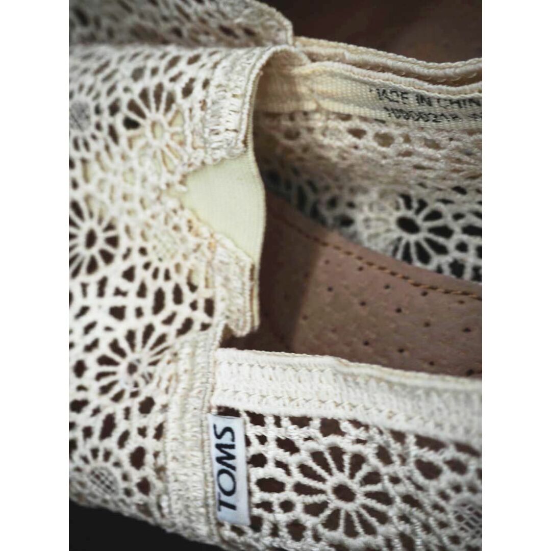 TOMS(トムズ)のTOMS トムス 総レース スリッポン スニーカー size8(25cm)/アイボリー ■◆ レディース レディースの靴/シューズ(スニーカー)の商品写真