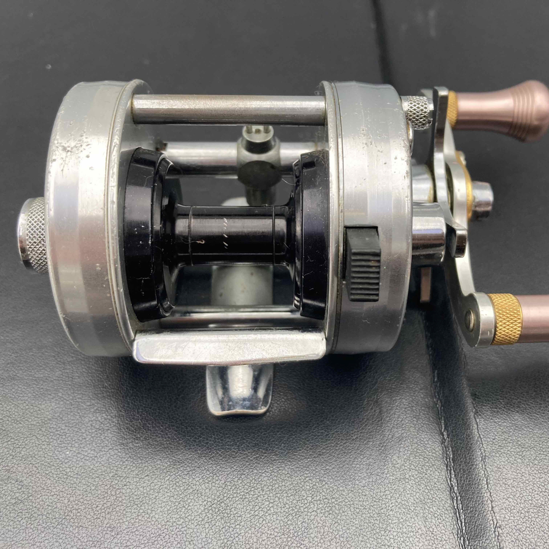 釣り オールドタックル リール アブガルシア アンバサダー 2500C 釣り オールドタックル リール アブガルシア アンバサダー 2500C