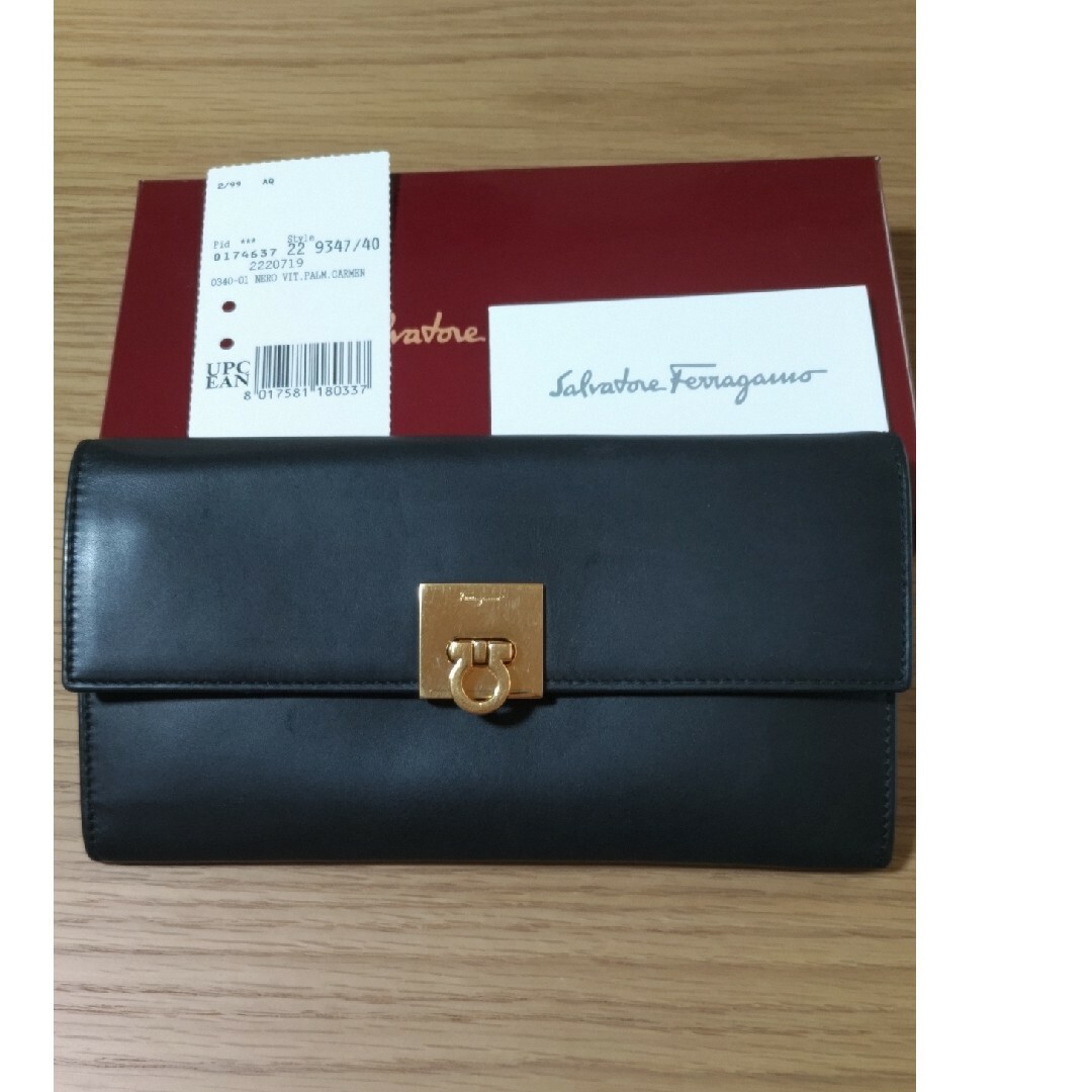 Ferragamo 長財布 新品未使用