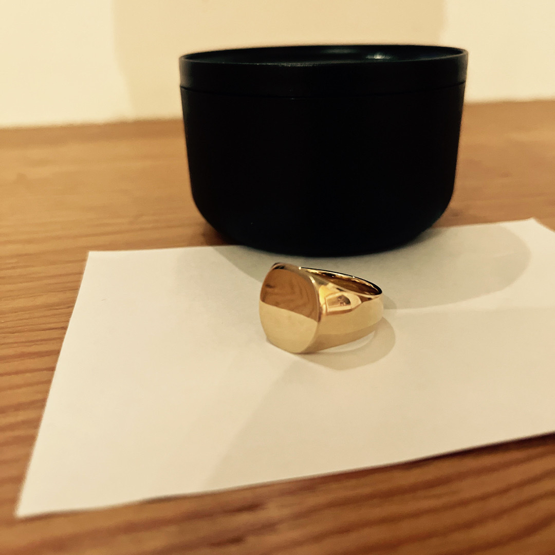 TOM WOOD(トムウッド)のTOMWOOD 9k Oval Gold Ring メンズのアクセサリー(リング(指輪))の商品写真