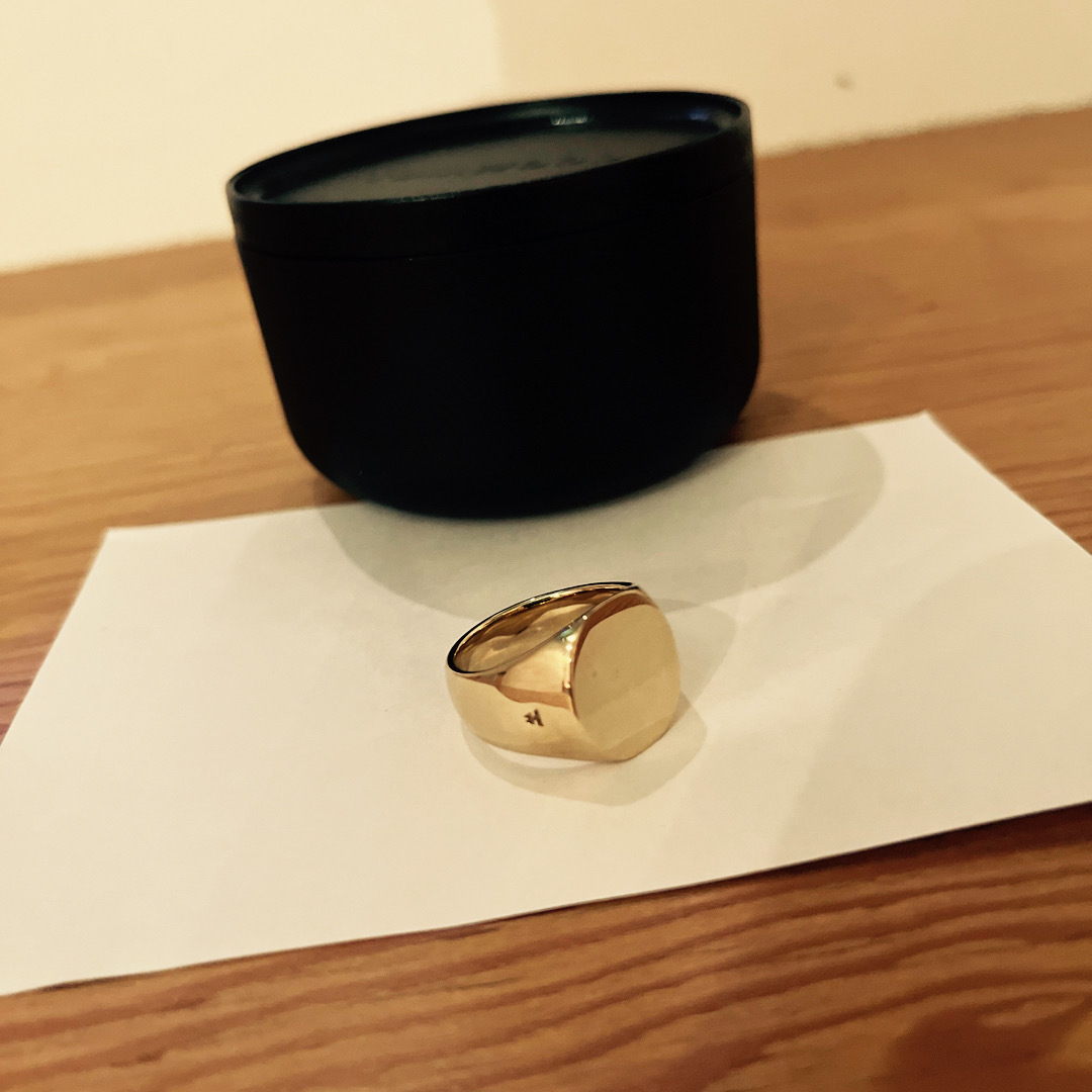 TOM WOOD(トムウッド)のTOMWOOD 9k Oval Gold Ring メンズのアクセサリー(リング(指輪))の商品写真