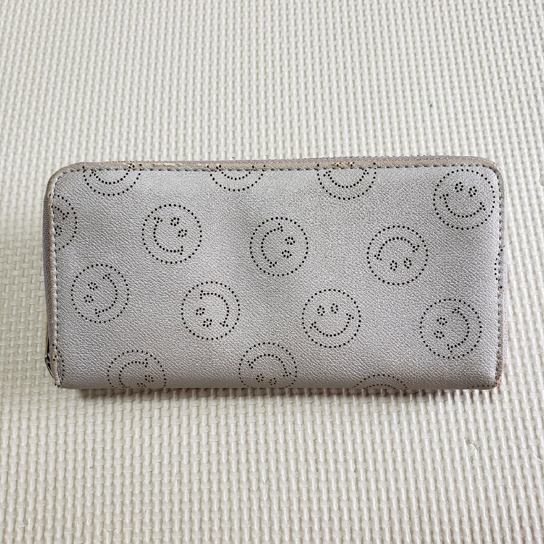 ニコちゃん シルバー長財布 レディースのファッション小物(財布)の商品写真