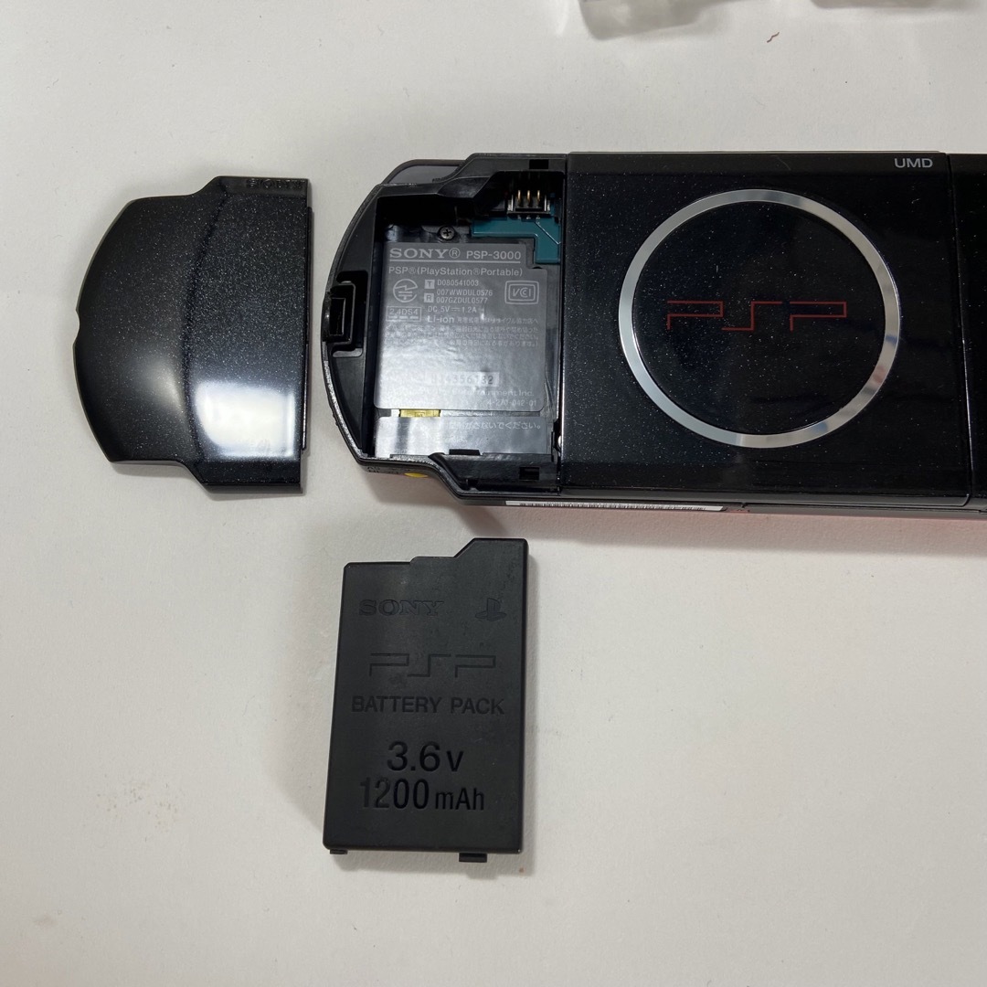 クーポン対象外 SONY PSP-3000 本体 バリューパック レッドブラック 箱付き 美品 本・音楽・ゲーム