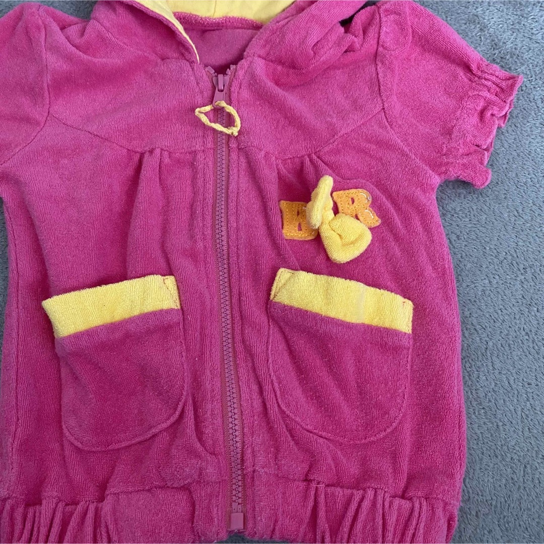 アカチャンホンポ(アカチャンホンポ)のピンク　パーカー　赤ちゃん　８０ キッズ/ベビー/マタニティのベビー服(~85cm)(カーディガン/ボレロ)の商品写真