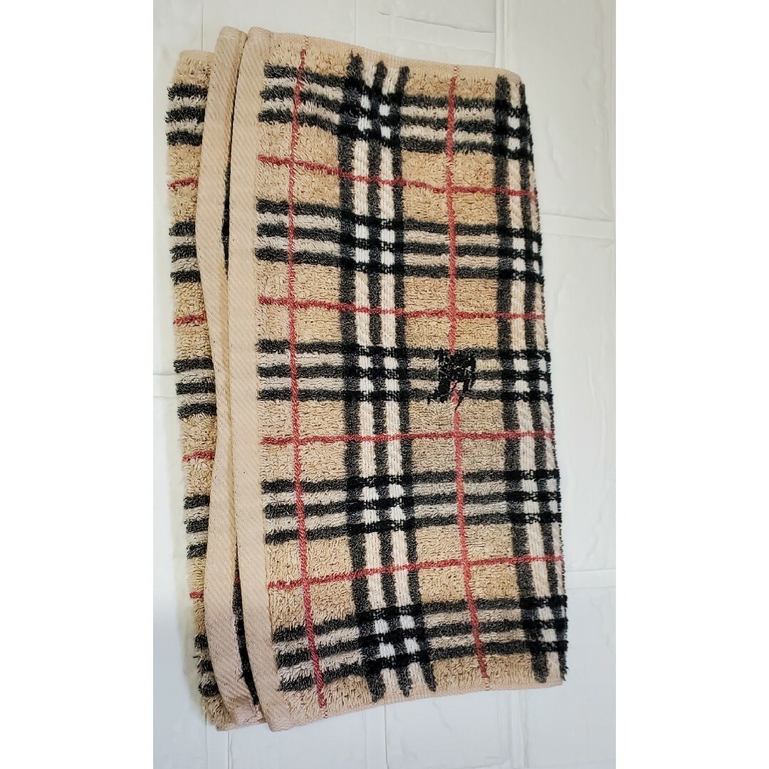 BURBERRY(バーバリー)のBURBERRY　&　Paul Smith　フェイスタオル　2枚セット　バス用品 インテリア/住まい/日用品の日用品/生活雑貨/旅行(タオル/バス用品)の商品写真