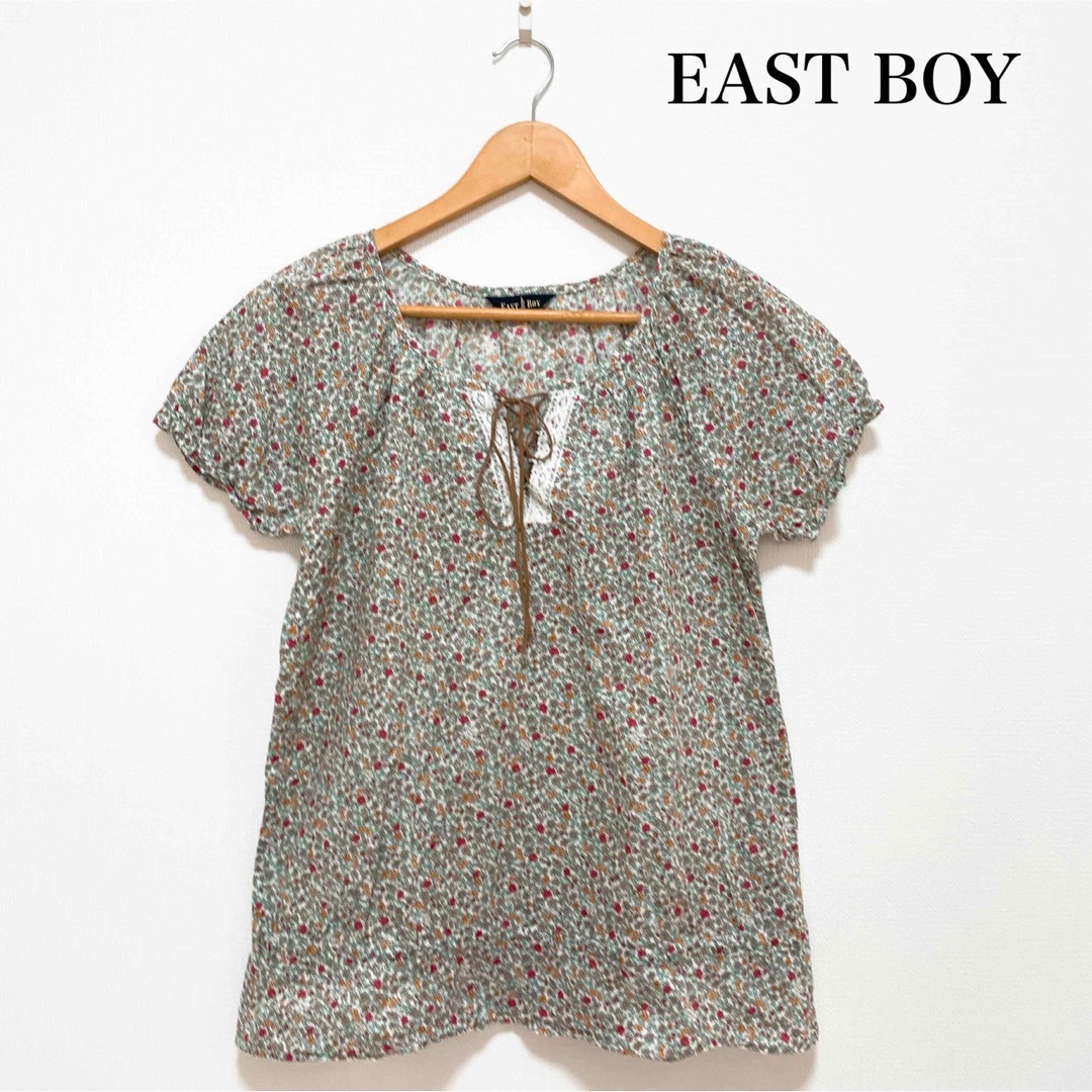 EASTBOY(イーストボーイ)のEAST BOY イーストボーイ リバティブラウス 花柄 コットン ナチュラル レディースのトップス(シャツ/ブラウス(半袖/袖なし))の商品写真