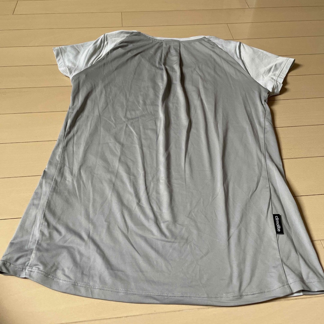 adidas(アディダス)の値下げ🎵　adidas レディース　半袖　Tシャツ　2枚　 スポーツ/アウトドアのランニング(ウェア)の商品写真