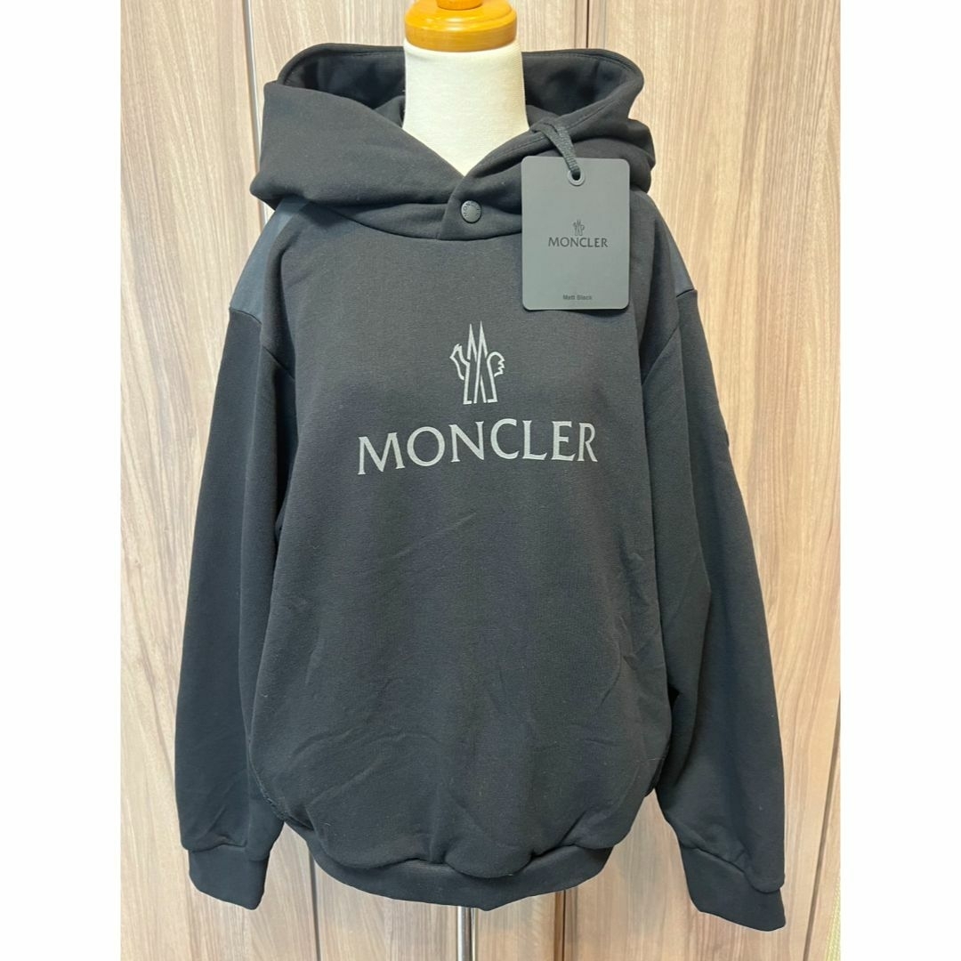 MONCLER - ☆未使用・本物保証☆MONCLER Same But パーカー M 黒色の