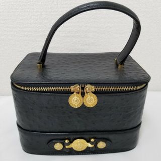 ヴェルサーチ(VERSACE)のヴェルサーチ　バニティ　バッグ　ハンドバッグ　オーストリッチ　中古　黒　ゴールド(ハンドバッグ)