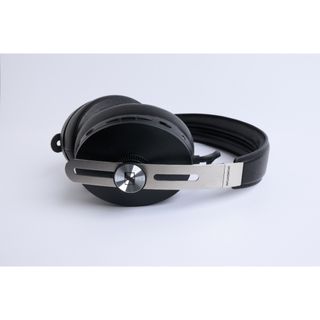 ゼンハイザー(SENNHEISER)のゼンハイザー MOMENTUM 3 Wireless ワイヤレスヘッドホン(ヘッドフォン/イヤフォン)