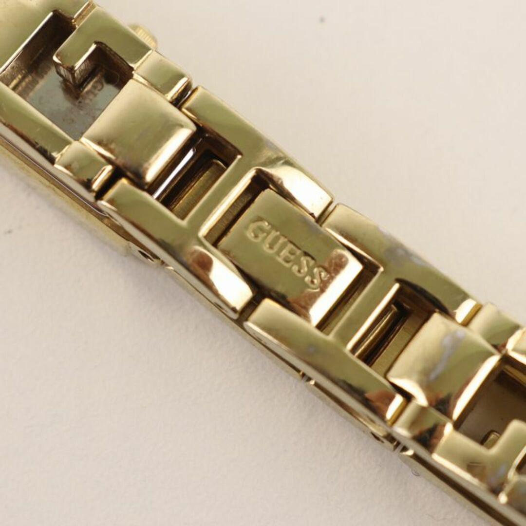 GUESS(ゲス)のゲス 腕時計 アナログ ウォッチ ポーチ付 動作未確認 ブランド 小物 レディース ゴールド Guess レディースのファッション小物(腕時計)の商品写真