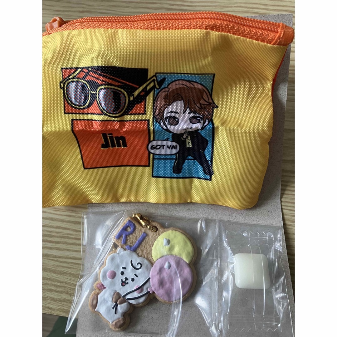 防弾少年団(BTS)(ボウダンショウネンダン)のバンダイ BT21 クッキーチャームコット nunopo ヌノポ エンタメ/ホビーのタレントグッズ(アイドルグッズ)の商品写真
