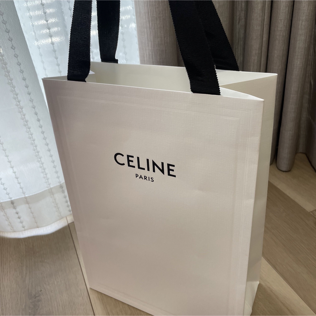 CELINE - セリーヌ♦︎Celine♦︎紙袋♦︎1枚の通販 by しお CELINE - セリーヌ♦︎Celine♦︎紙袋♦︎1枚の通販 by しお