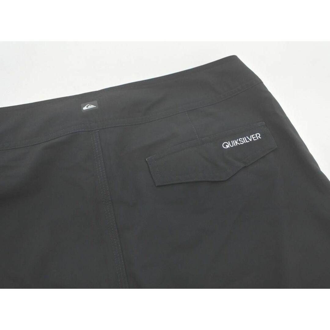 QUIKSILVER(クイックシルバー)のクイックシルバー ショート パンツ size32/黒 ■◆ メンズ メンズのパンツ(ショートパンツ)の商品写真