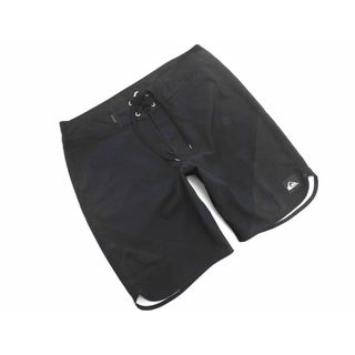 クイックシルバー(QUIKSILVER)のクイックシルバー ショート パンツ size32/黒 ■◆ メンズ(ショートパンツ)