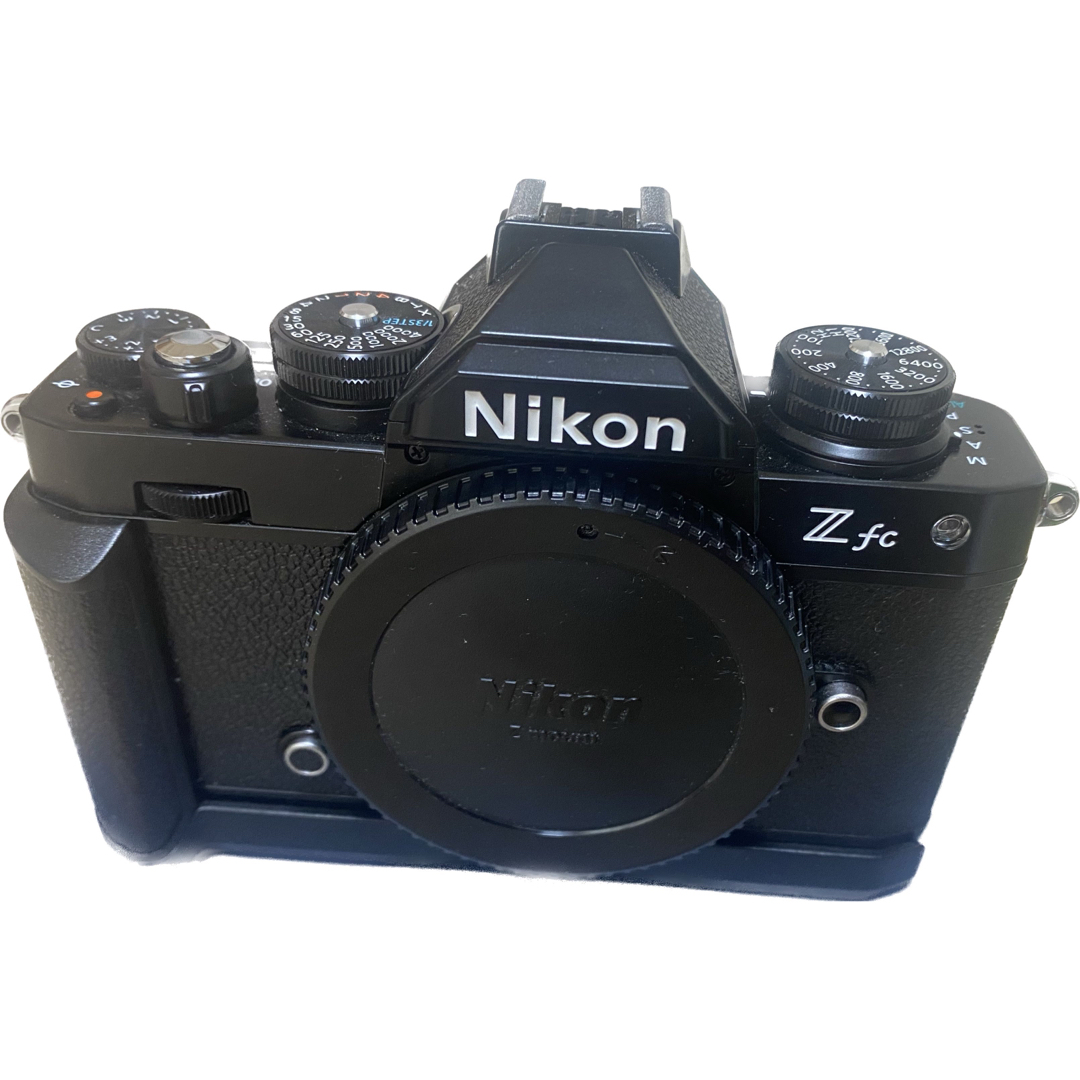 スマホ/家電/カメラNIKON zfc black 純正グリップ付き