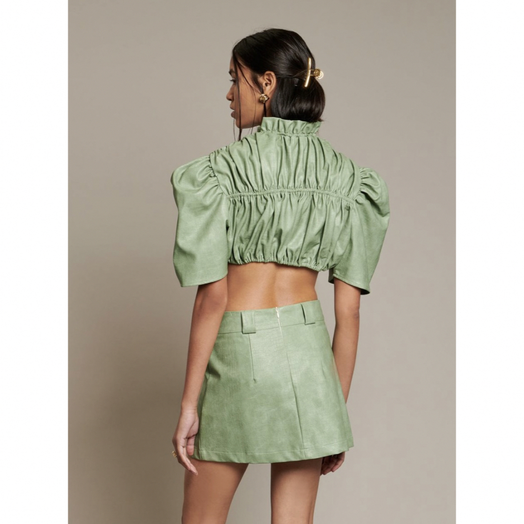 【GHOSPELL】Reed Faux Leather Cropped Top