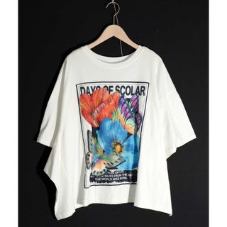 スカラー(ScoLar)のScoLar スカラー　今期新作　アート花蝶ロゴアップリケプルオーバー(Tシャツ(半袖/袖なし))