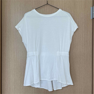 イネド(INED)のイネド　Tシャツ　白Tシャツ　フレンチスリーブ　(Tシャツ(半袖/袖なし))