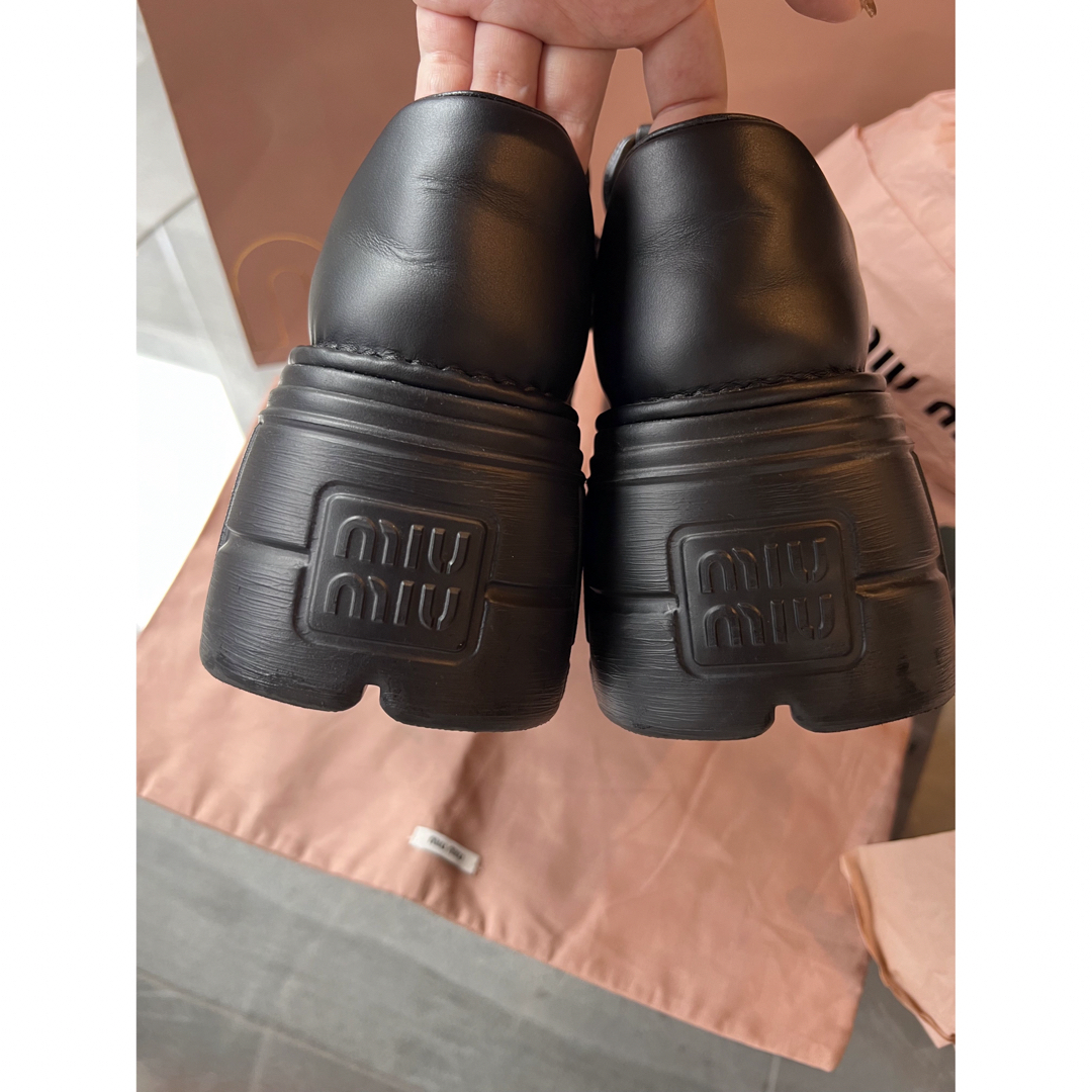 MIU MIU - MiuMiu ミュウミュウ レザー ダービー シューズの通販 MIU MIU - MiuMiu ミュウミュウ レザー ダービー シューズの通販