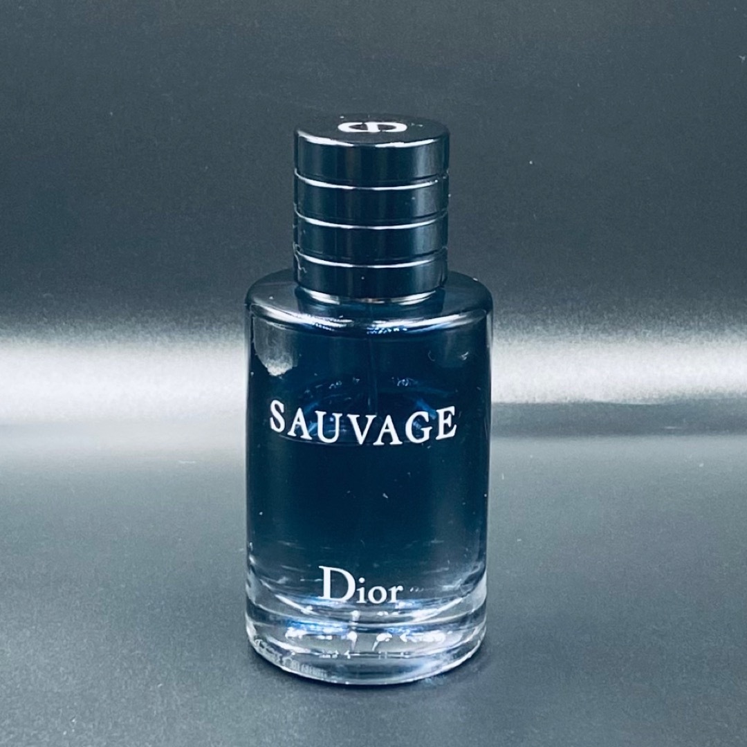Christian Dior(クリスチャンディオール)のディオール ソバージュ オードゥトワレ 60ml コスメ/美容の香水(香水(男性用))の商品写真