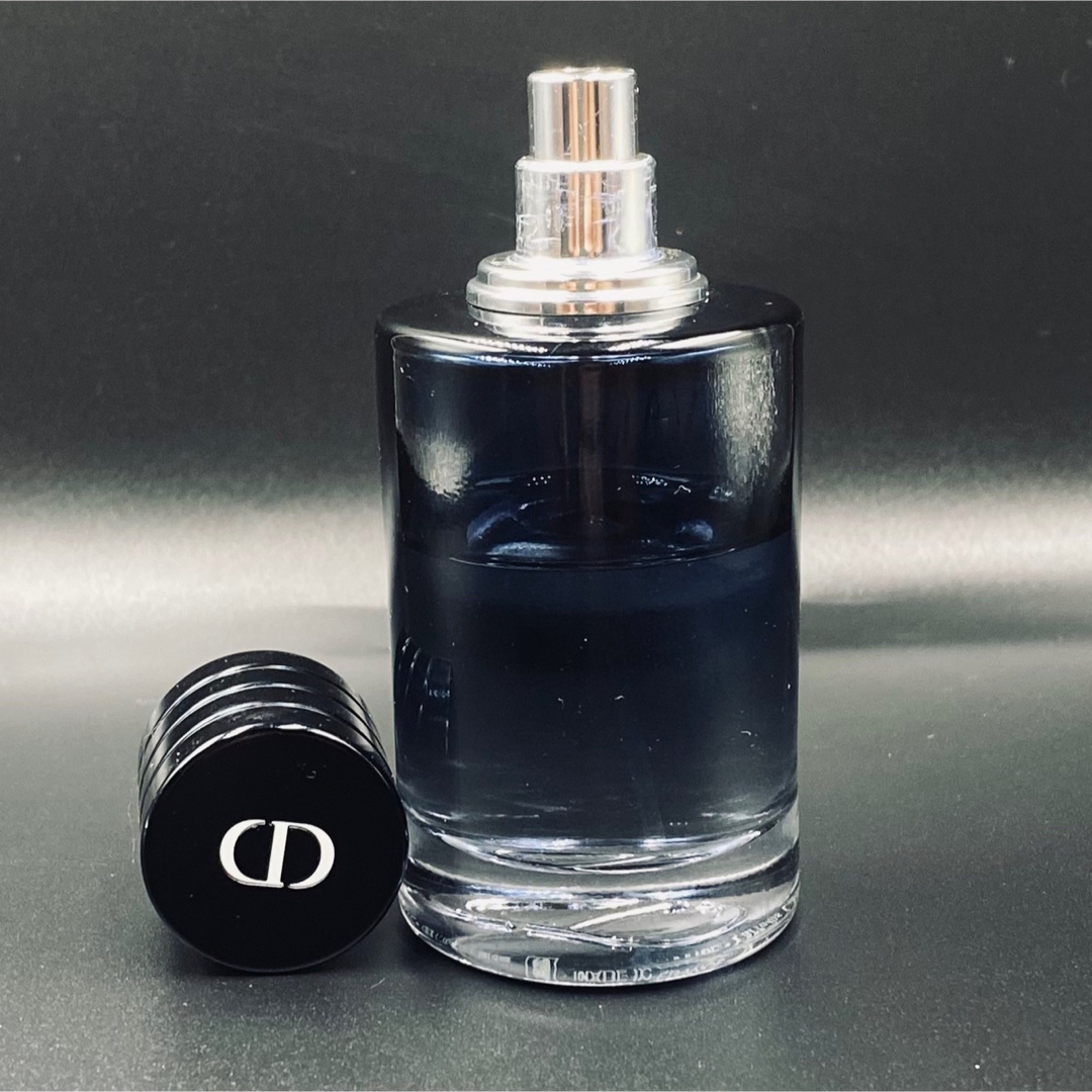 Christian Dior(クリスチャンディオール)のディオール ソバージュ オードゥトワレ 60ml コスメ/美容の香水(香水(男性用))の商品写真