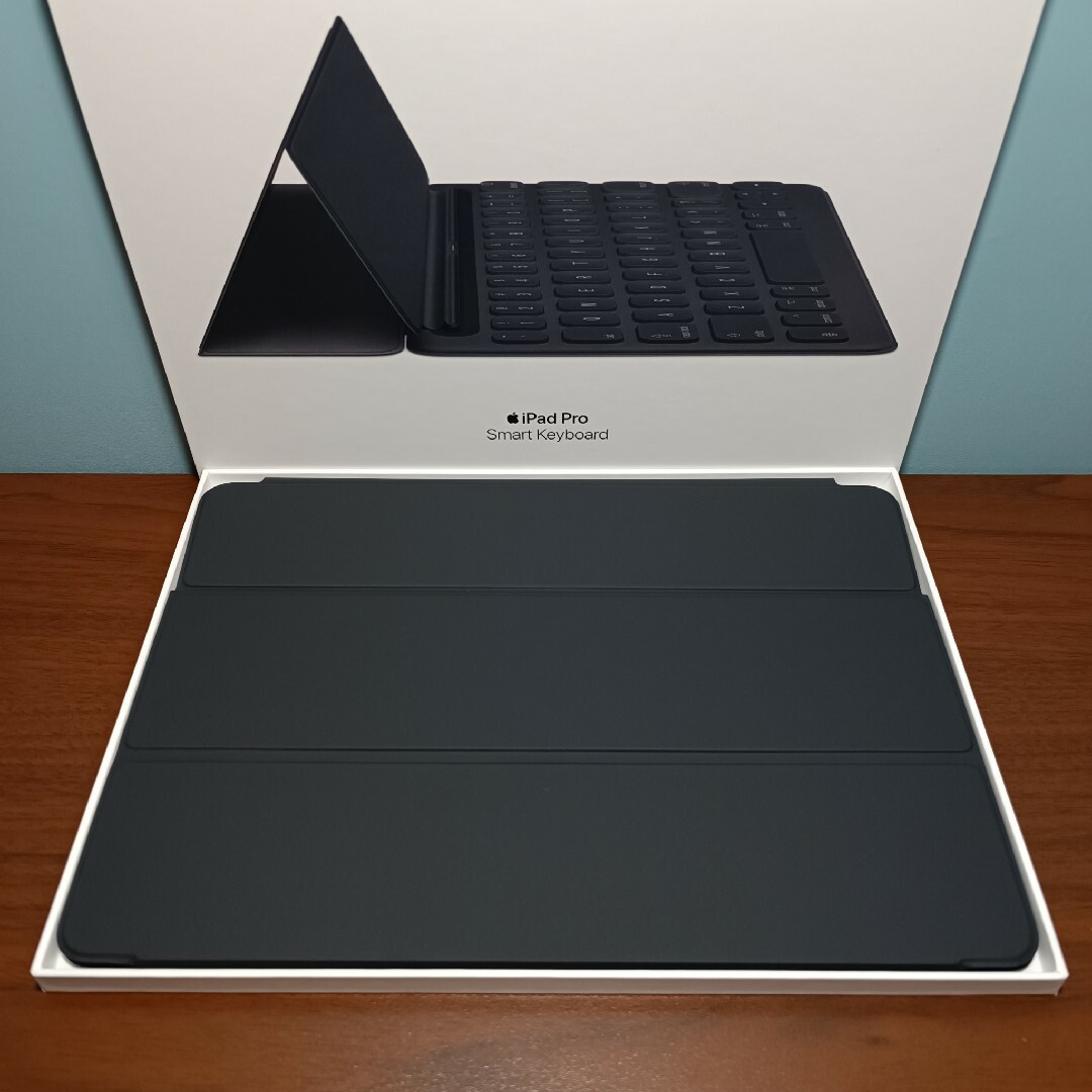 Apple(アップル)の(美品) iPad Smart Keyboard アップルスマートキーボード スマホ/家電/カメラのPC/タブレット(タブレット)の商品写真