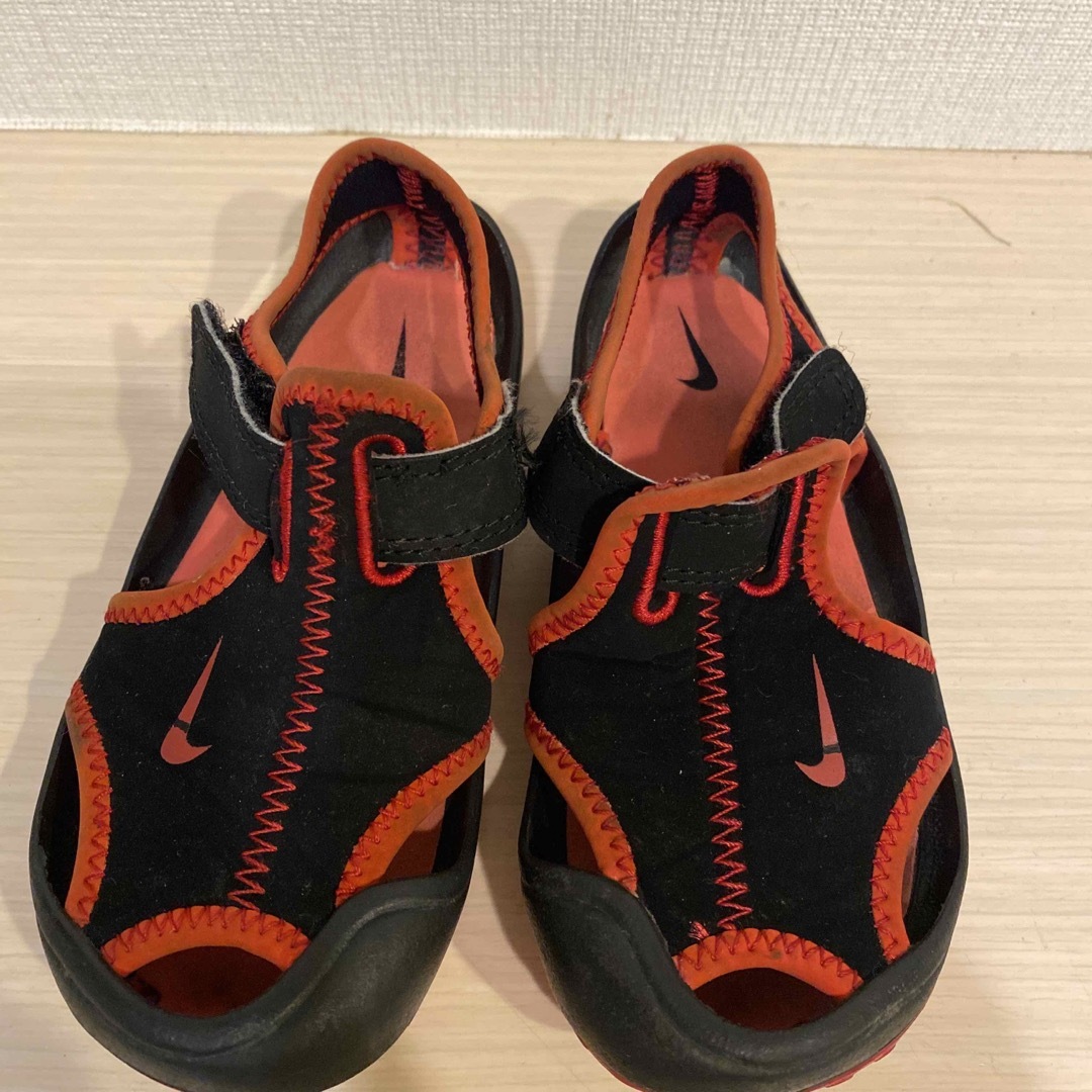 NIKE(ナイキ)のNIKE サンダル　 キッズ/ベビー/マタニティのキッズ靴/シューズ(15cm~)(サンダル)の商品写真