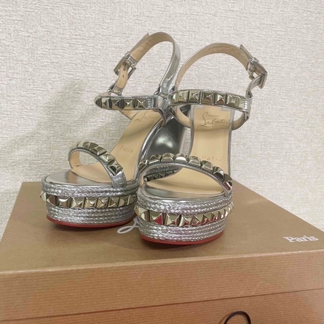 クリスチャンルブタン シルバー サンダル36 | magmatalenthub.com