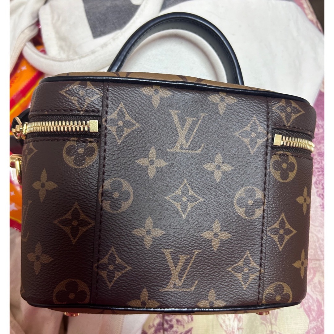 LOUIS VUITTON(ルイヴィトン)のLV vanity case ルイヴィトン　ヴァニティ NV PM  新品未使用 レディースのバッグ(ショルダーバッグ)の商品写真