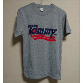 トミー(TOMMY)のTOMMY  Tシャツ グレー(Tシャツ/カットソー(半袖/袖なし))