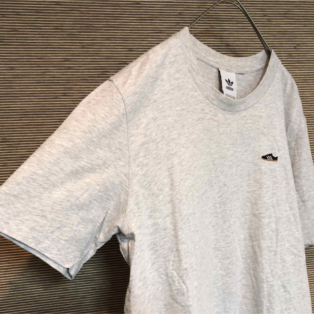 【アディダス】半袖Tシャツ　トレフォイルロゴ　スニーカー　刺繍　ワンポイント51