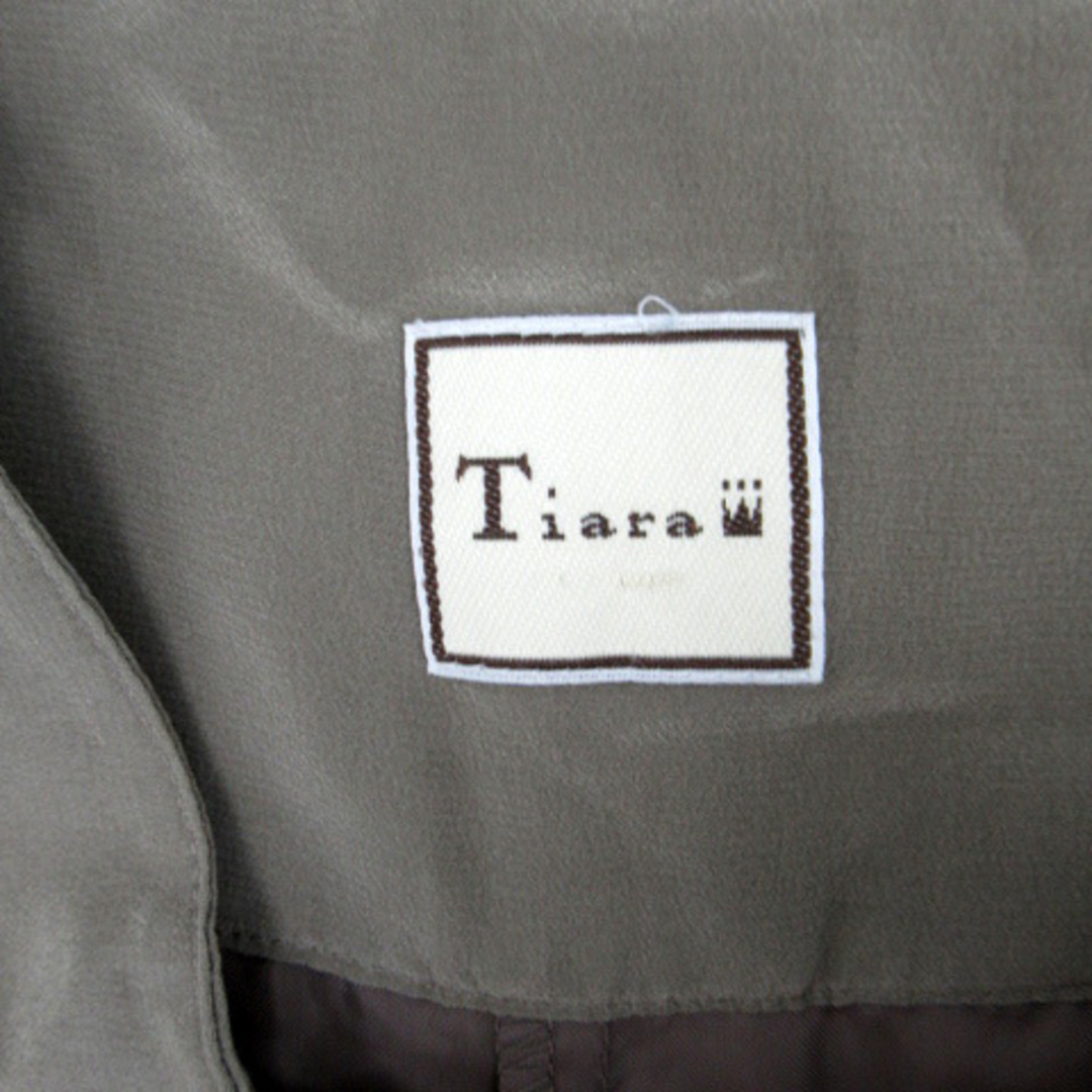tiara(ティアラ)のティアラ キュロット ショートパンツ 短パン フリル シルク 3 グレージュ レディースのパンツ(キュロット)の商品写真