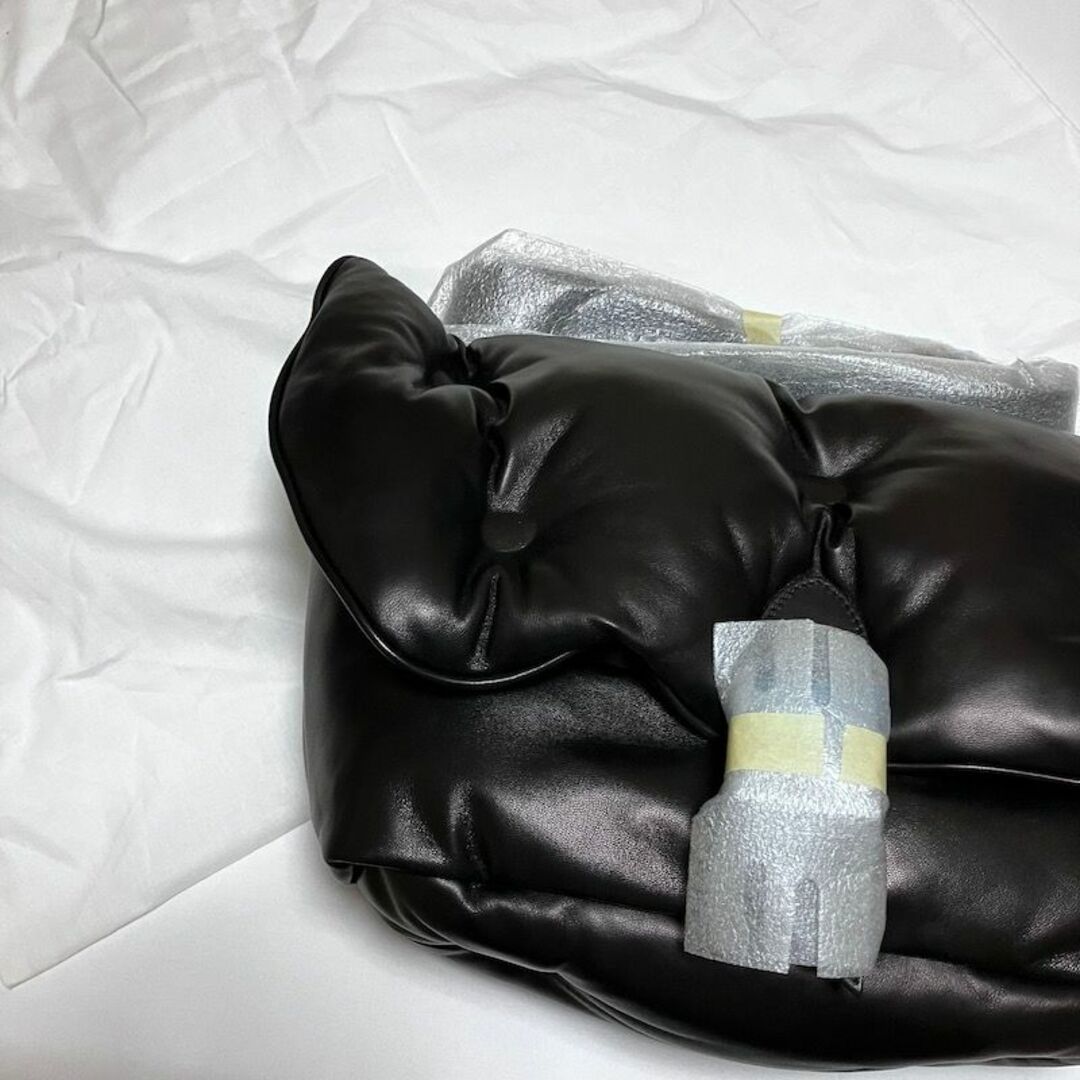 Maison Margiela（旧Maison Martin Margiela）(メゾンマルジェラ)の新品 定価27.7万 マルジェラ 22aw ショルダーバッグ 4027 メンズのバッグ(メッセンジャーバッグ)の商品写真