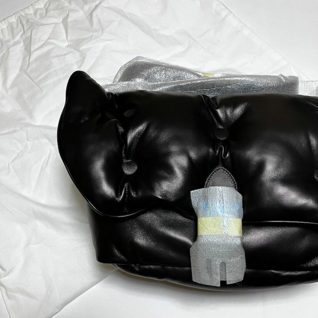 Maison Margiela（旧Maison Martin Margiela）(メゾンマルジェラ)の新品 定価27.7万 マルジェラ 22aw ショルダーバッグ 4027 メンズのバッグ(メッセンジャーバッグ)の商品写真