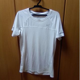 ナイキ(NIKE)のナイキ　白　Ｔシャツ(ウェア)