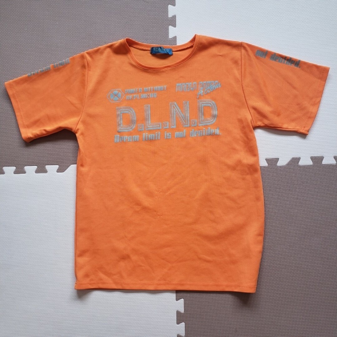 オレンジTシャツ Lサイズ メンズのトップス(Tシャツ/カットソー(半袖/袖なし))の商品写真