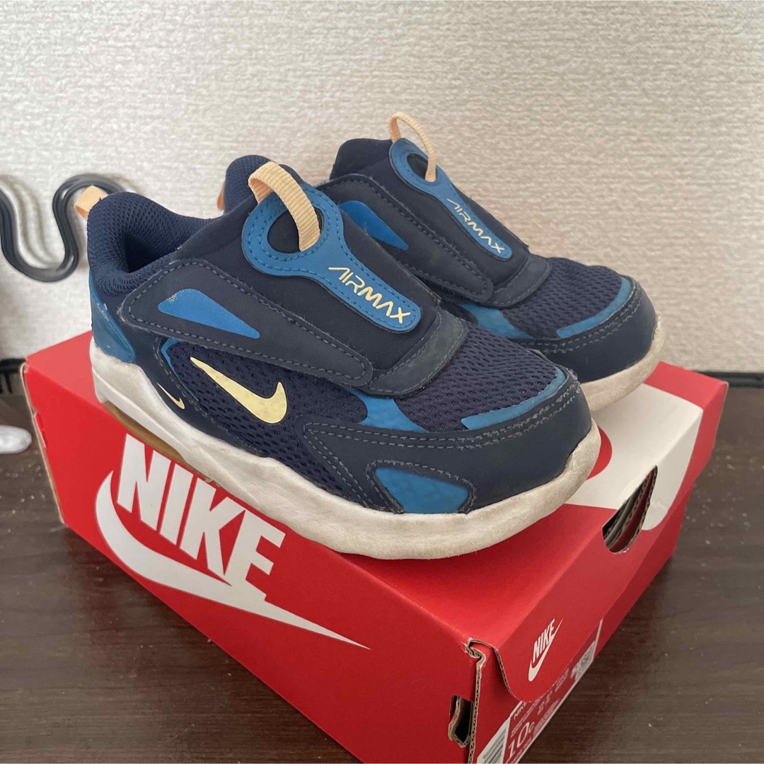 NIKE(ナイキ)のNIKE AIR MAX BOLT (TDE) キッズ/ベビー/マタニティのキッズ靴/シューズ(15cm~)(スニーカー)の商品写真