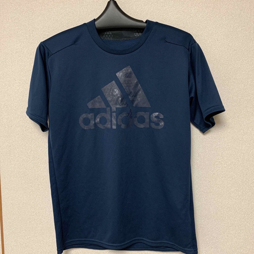 adidas(アディダス)のadidasサラサラTシャツ メンズのトップス(Tシャツ/カットソー(半袖/袖なし))の商品写真