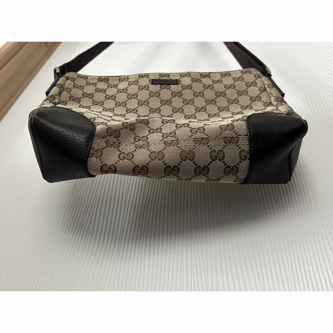 Gucci(グッチ)のGUCCI グッチ ショルダーバッグ GGキャンバス レザー 斜め掛け ブラウン レディースのバッグ(ショルダーバッグ)の商品写真