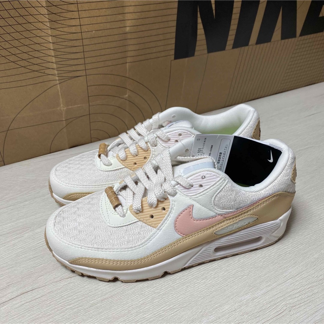 NIKE W AIR MAX 90　24cm